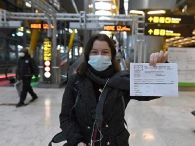ThinkSpain's tweet photo. NEWS: Masks still mandatory on planes travelling to and from Spain, health ministry confirms https://t.co/E4YaJdA38f #news #spain #thinkSPAIN https://t.co/ESkgc6agYr