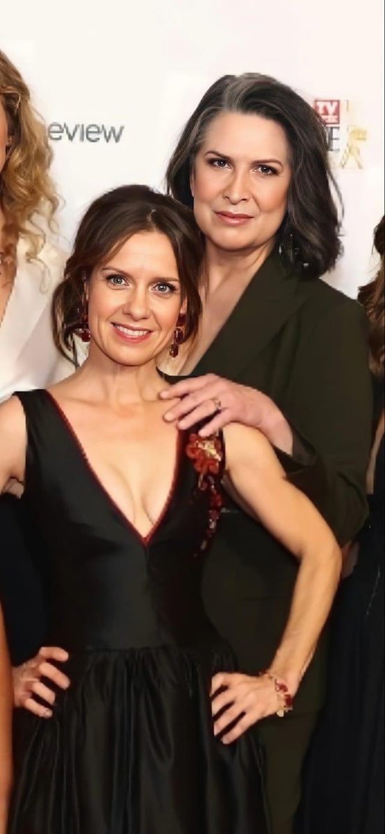 creativesoul5's tweet photo. Look at them!!!! #pamelarabe #atko #freakytits #logies2022 https://t.co/q5Rjo6kf8T