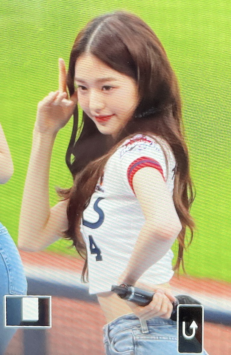 aaannn0_'s tweet photo. 220619 잠실 야구장 pre

#IVE #아이브 #JANGWONYOUNG #장원영 https://t.co/4xnr9QsMd7