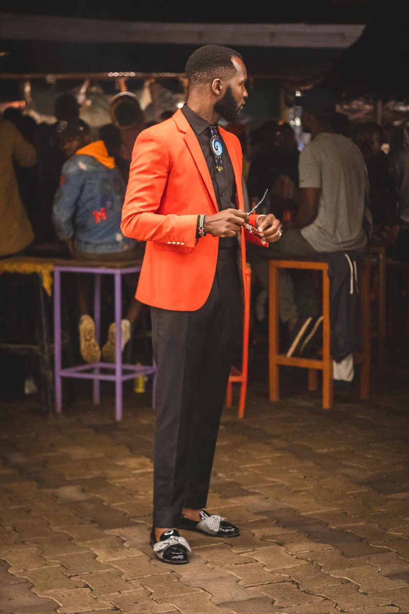 sirjaysuits's tweet photo. Custom made #madeinkenya #kenyandesigner #sirjaysuits https://t.co/WAltmoxBoI