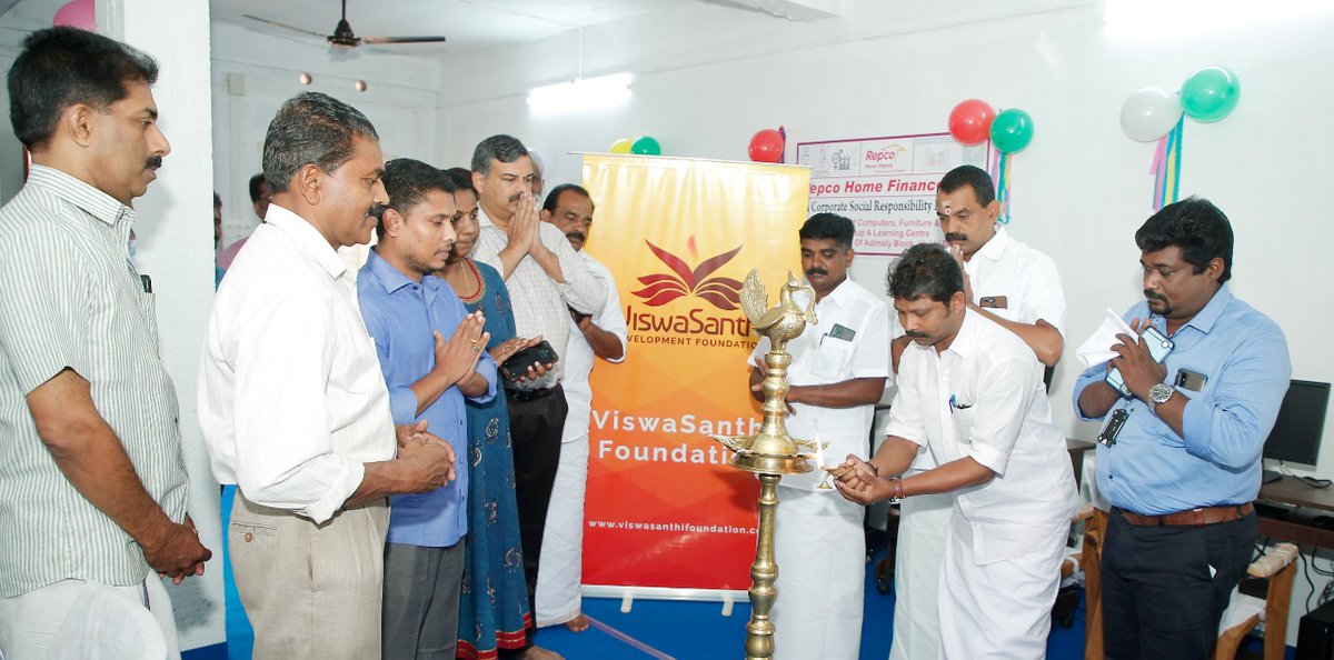 Mohanlal's tweet photo. Seeking the transforming power of knowledge to build the society better, @ViswaSanthiFndn gears up to do its part by establishing Village Knowledge Centres in rural areas. As part of our first initiative, we have started off projects at Adimali in Idukki. https://t.co/w85cTotip4