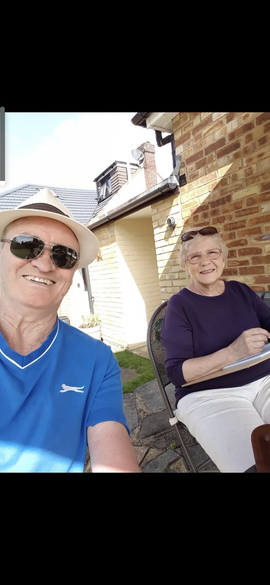 ifleming66's tweet photo. Happy Father’s Day dad, he used to upset a few on the football field back in the day😂. Legend #Billyfleming❤️❤️ https://t.co/jIcBKfPSqp