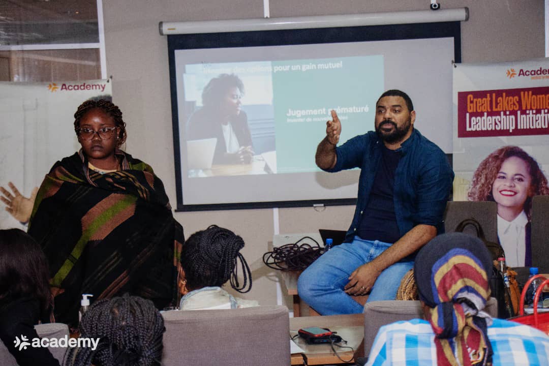 Le 6ème module du samedi dernier sur la Négociation a connu pour formateur Mr <a href="/Djofalanga/">Djo Falanga</a>. Détenteur d’une licence en gestion d’entp et en ethnologie de la Grande École de Sodertorn en Suède, 

<a href="/NatUniv/">National University</a> <a href="/NkeloBantu/">Nkelo Bantu</a> #formateur #LeadersTransform