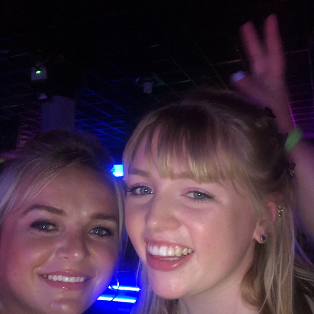 gemmajo78521590's tweet photo. Had an awesome time @BigWeekenders #90sweekender https://t.co/E8rINCUT7v