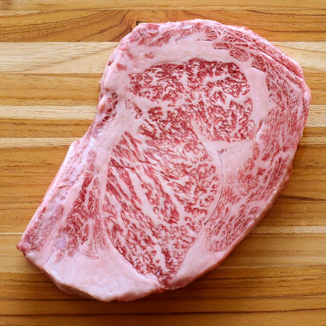 MashSammy's tweet photo. @mahasharampedi @_AfricanSoil Next, with your fellow gullible #RETFools, you'll be asking Japanese why the #WagyuBeef is pricey at local Restaurants.
#Tembisa10BaKae? https://t.co/D2NJezwDl8