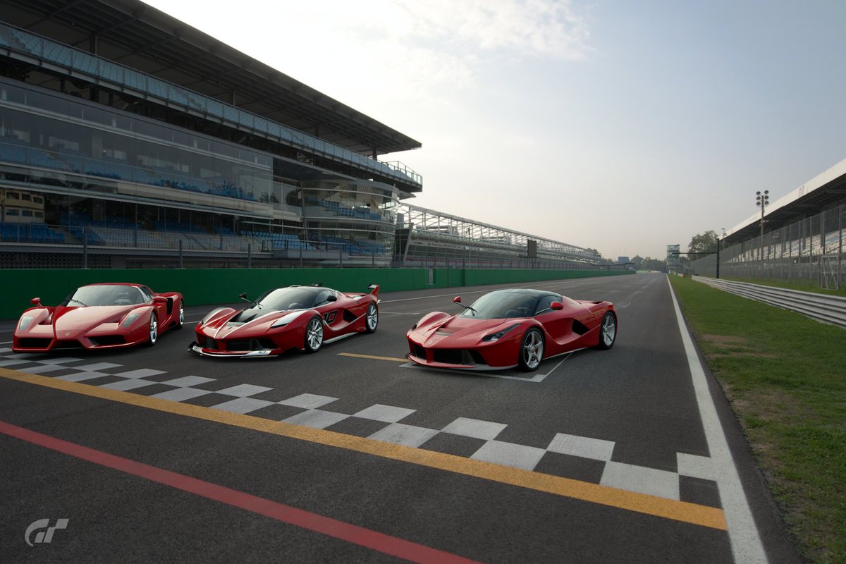 Por fin llegó la invitación de compra y por fin completamos .
LaFerrari'13
Enzo Ferrari'02
FXX K'14