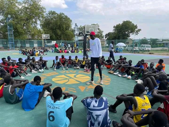 SijinDeng's tweet photo. Thanks for the charity at home 🇸🇸🏀bruh https://t.co/GH7A7bgUnT