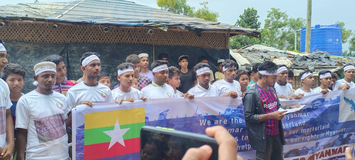 TechnicalShabb3's tweet photo. Rohingya are protesting in all camps in Bangladesh with the following 7 demands
#GoHome https://t.co/MEmJSxHner