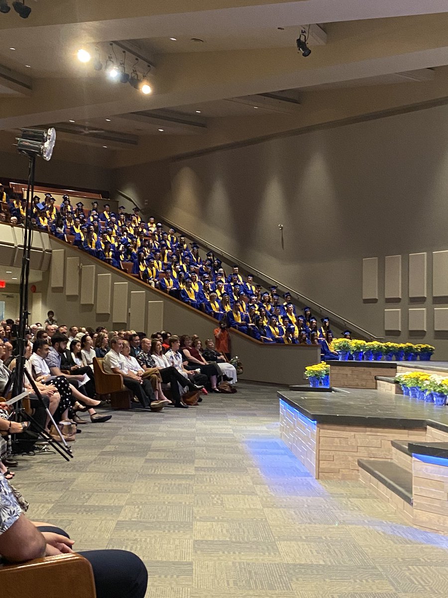 FraserCrew's tweet photo. Congratulations to the Okanagan Mission Secondary Grads!👩🎓👨🎓 Good luck on your next journey as lifelong learners!💙💛💙💛#graduation #proudtobeatrustee #grad2022 #SD23 #sd23learns #sd23ed #okmgrads #TrusteeJuliaFraser https://t.co/iWFsUJViut
