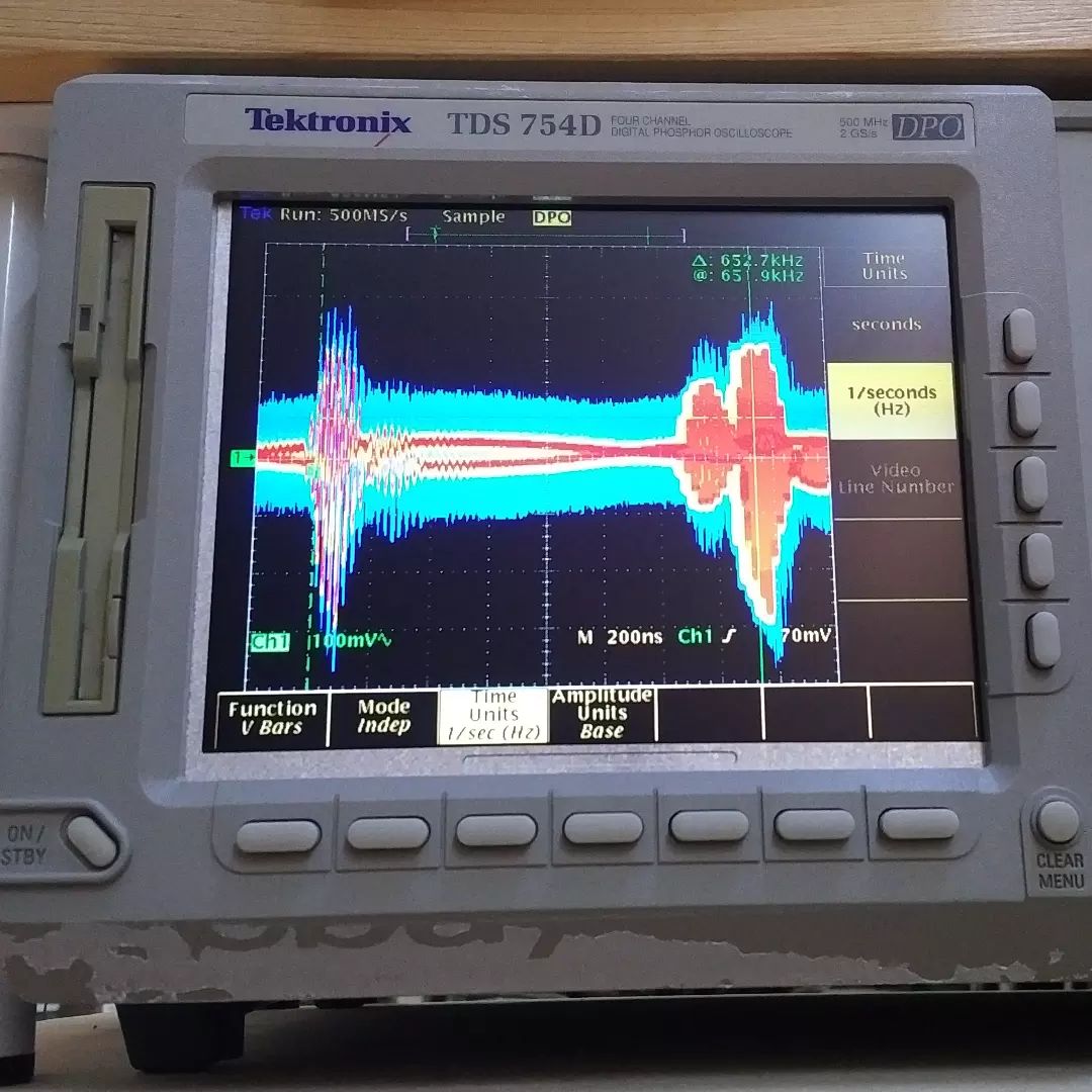 tamhanna's tweet image. #switchingregulator ringing at the #switchingfrequency while under strain by the #dcload. This is usually #myfirsttest when bringing up a #pcbprototype for the first time...here, we are within the #ripplelimit of the #usbspecification, so all is…

📸 instagram.com/p/Ce-fG-tjQUp/