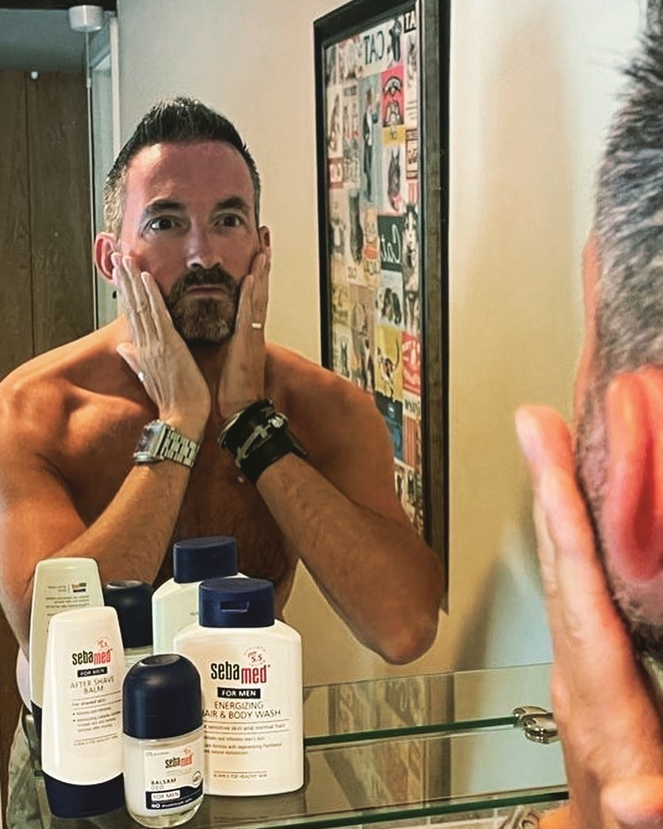 James Murray tweet media