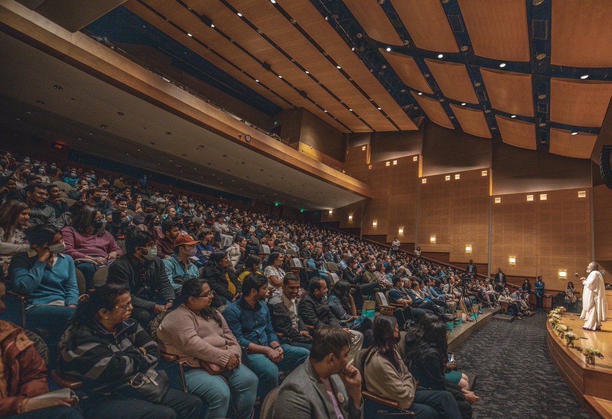 Addressed students and faculties of several universities hosted by the University of Washington, Seattle on Finding Calm in Chaos.