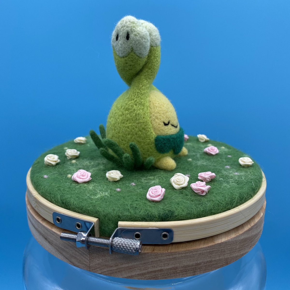 Jen_Tuyet's tweet photo. Little turnaround of budew 🌱 https://t.co/xiD5U9KAU4