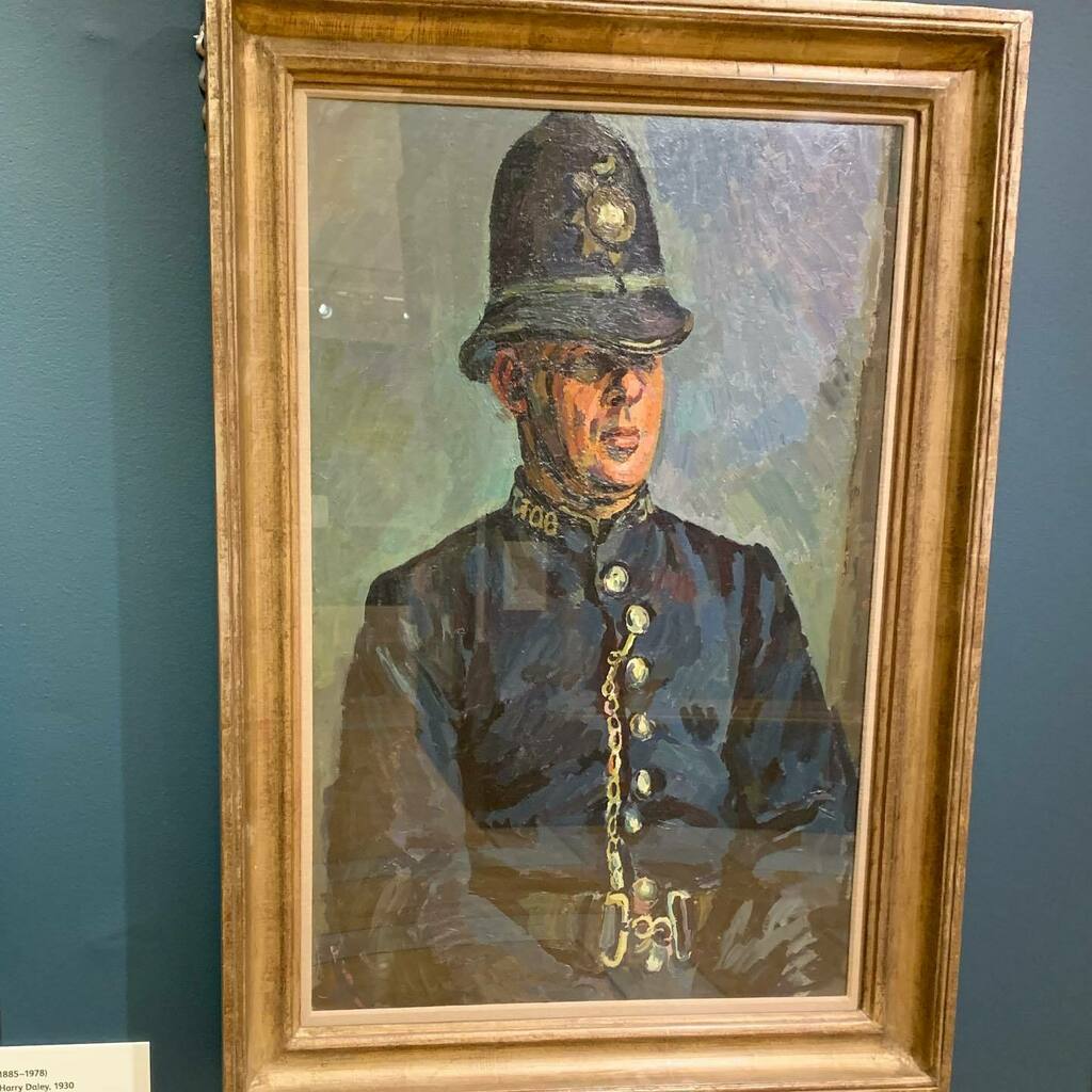 ‘Ello, ‘ello, ‘ello, what’s this we ‘ave ‘ere, then? Isn’t he fabulous?

P.C. Harry Daley by Duncan Grant, (1930) at the Guildhall Art Gallery in the City of London, on our adventures, yesterday 

#policeman #bobby #portrait #duncangrant #guildhall #guil… instagr.am/p/Ce-fvLRoxqN/