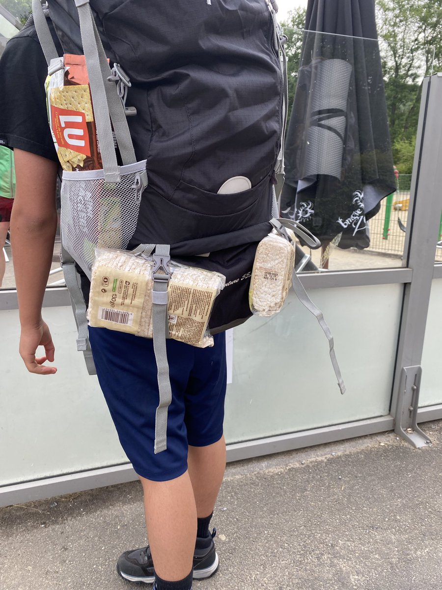 EarthtoE's tweet photo. I’m the Snack King 👑 @ISB_Bronze_IA @intaward @ISB_MS #getsoutside #mslearns https://t.co/iBeU6p0xoA