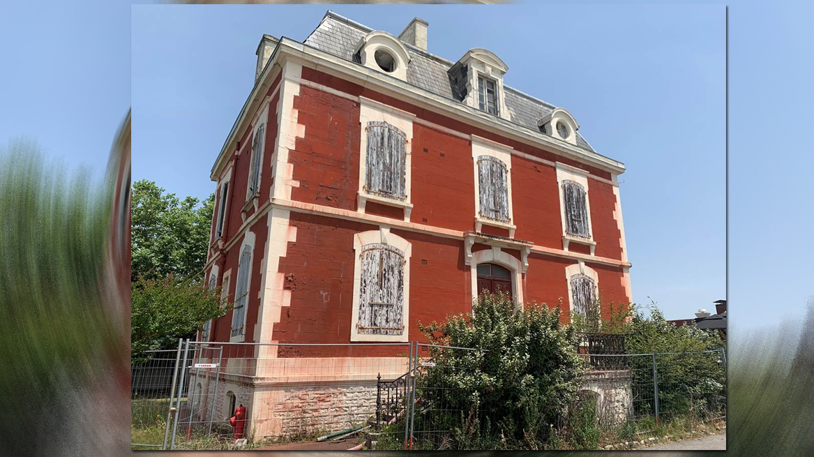 DEBAT à Biarritz. La Mairie de Biarritz veut récupérer la gestion de la Villa Rose. Installée sur le plateau Aguilera, géré par le Biarritz Olympique, elle est « aujourd’hui en péril ».
aquitaineinfo.fr/2022/06/l-info…
#Biarritz #VillaRose #Patrimoine #Aquitaineinfo