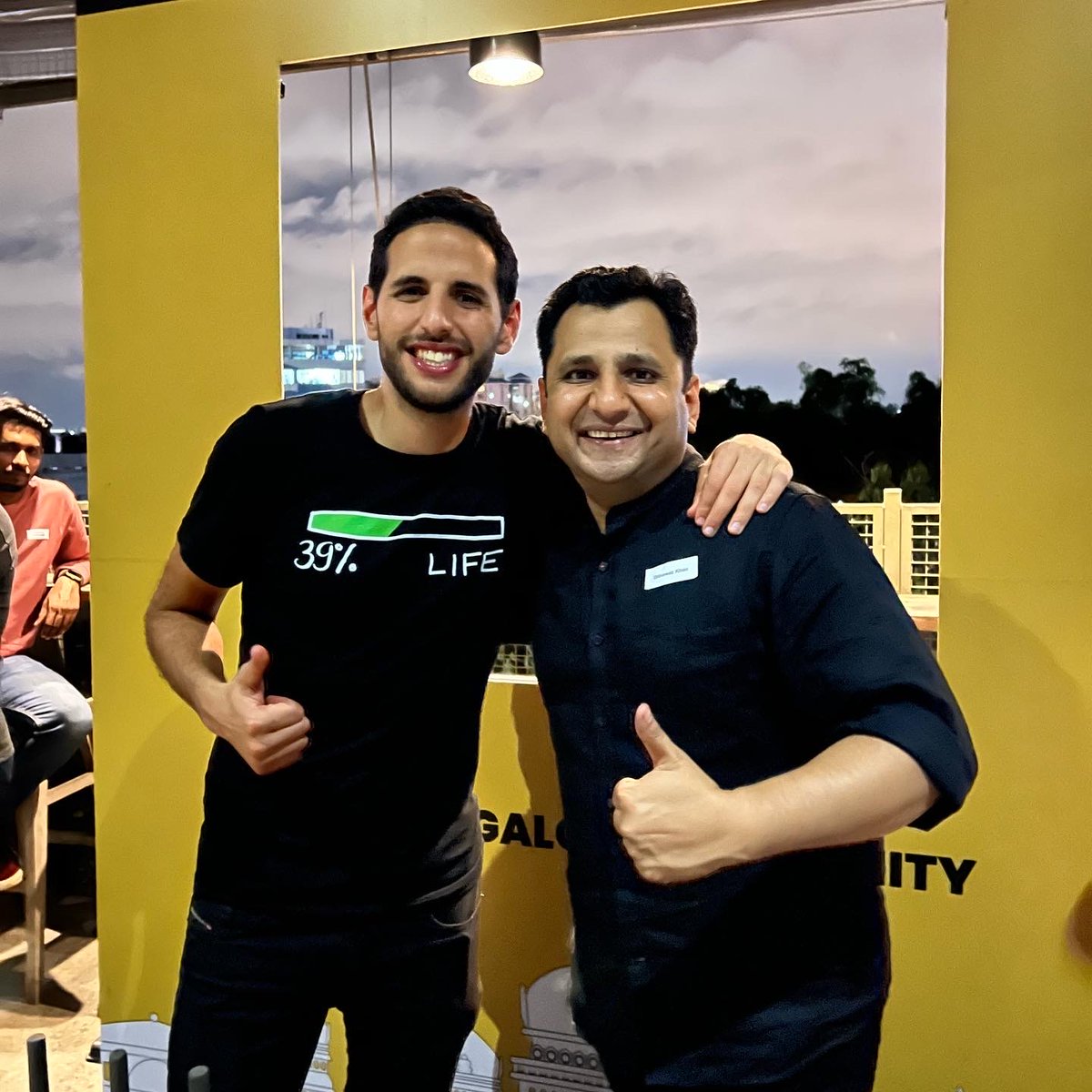 dilnawazakhan's tweet photo. About Last Night! 🔥 🔥 🔥
Nuseir from Nas Daily & Nas Academy threw on the coolest parties in Bangalore this weekend and well, I was excited to be among the 300 people (out of 10k applicants) to be invited there!!
#community #creator #contentcreator #creatormeetup
#meetup #nas https://t.co/JzkeLBVETr