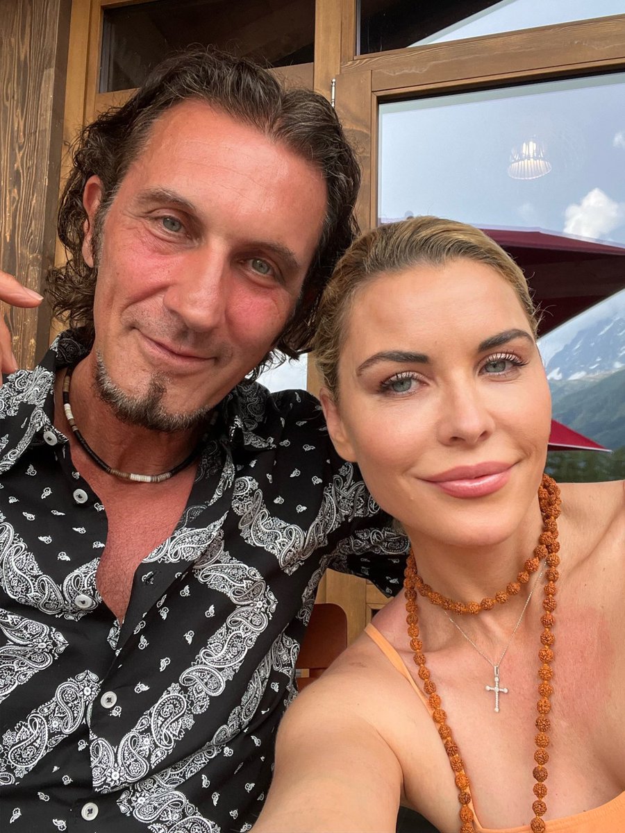 mckenziewestmor's tweet photo. Hello from patrick and me 😘🇺🇸🇫🇷 #patricktatopoulos #faceoff #faceoffsyfy #syfy #FathersDay https://t.co/Ww5R42qSEC