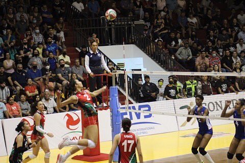 Norceca_Info's tweet photo. Mexico 🇲🇽 @voleibolFMVB undefeated at the Qualification Tournament NORCECA Women’s Final Four after winning in straight sets 3-0 (25-22, 25-19, 25-22) to Cuba 🇨🇺 

ℹ️ https://t.co/hmGBKT9IlD

#norceca #volleyball #finalfour https://t.co/SuzsmRjAjF