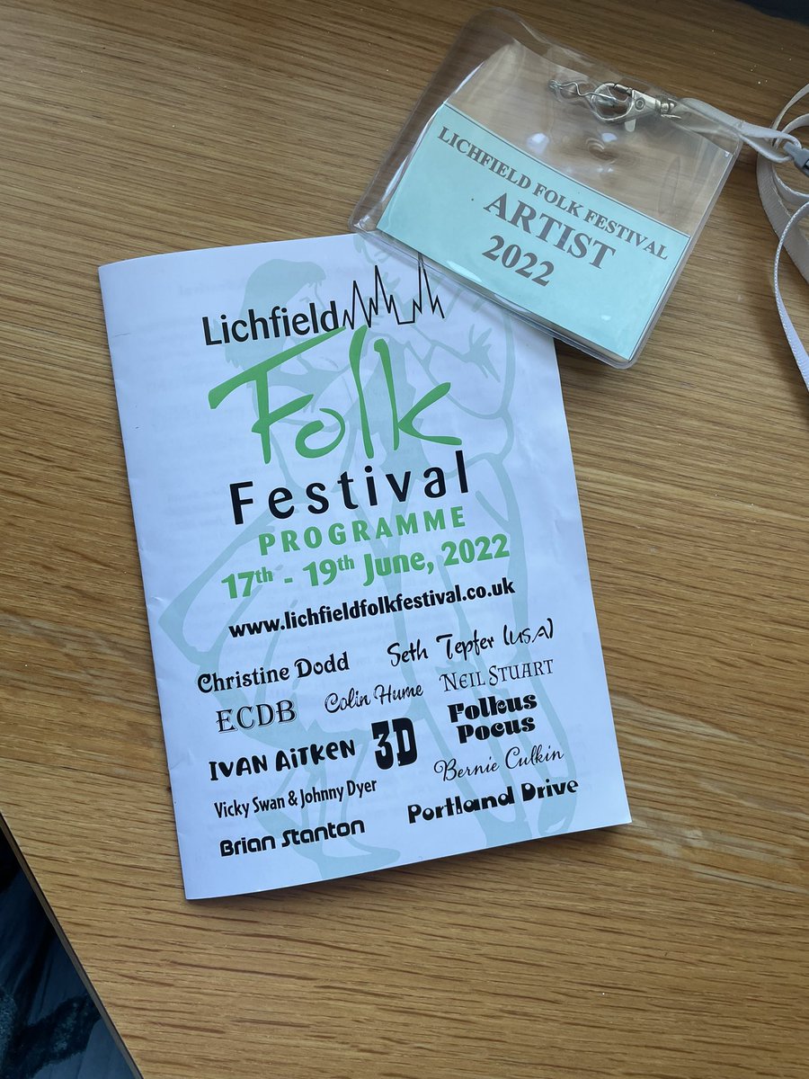 Making my debut at Lichfield Folk Festival 🙂#englishcountrydance #englishfolkdance #Playford #lichfield
