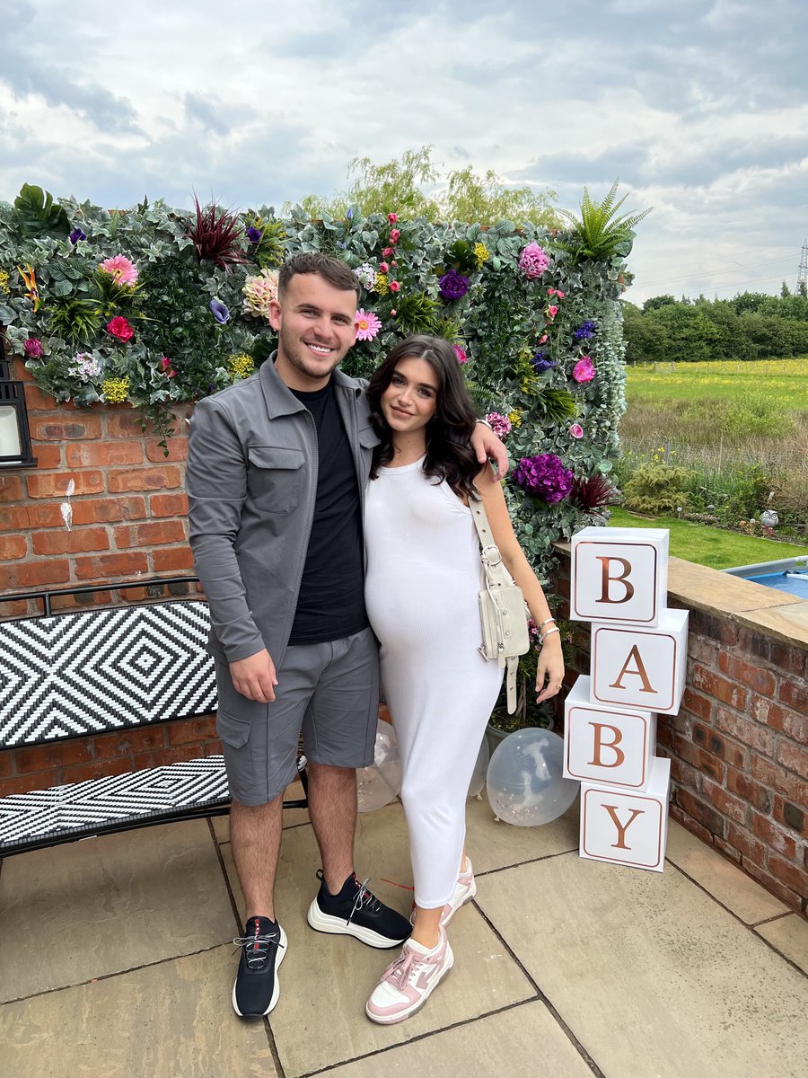 Not long to go now until we meet our grandson. He’s going to be a handsome boy judging by his gorgeous parents ⁦<a href="/LincolnsBarbers/">Lincolns</a>⁩