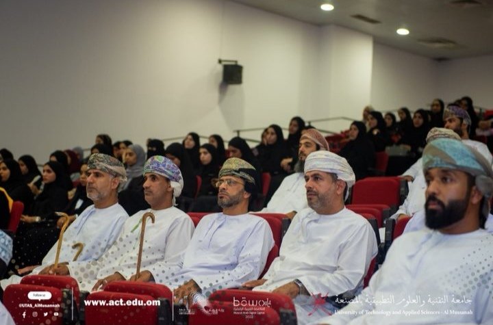 UTAS_AlMussanah's tweet photo. #يحدث_الآن 
الاحتفاء بتكريم ( 100 ) طالباً وطالبة من المجيدين والمتميزين أكاديمياً
تحت رعاية سعادة الشيخ سعيد بن علي النعيمي والي ولاية المصنعة https://t.co/eg4lA4PFo3