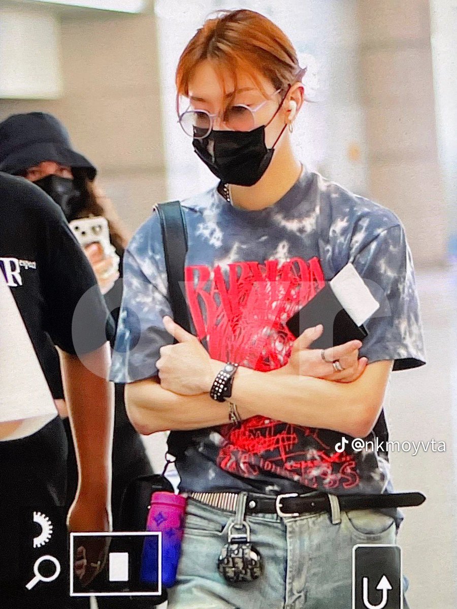 datesyuta tweet picture