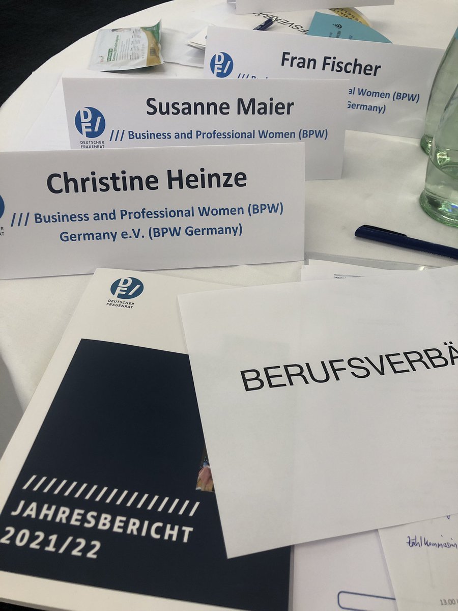 Weiter geht es mit Tag 2 für den <a href="/BPW_Germany/">BPW Germany</a> beim @Frauenrat #StimmefuerFrauen #DFMV22 #proudtobeBPW