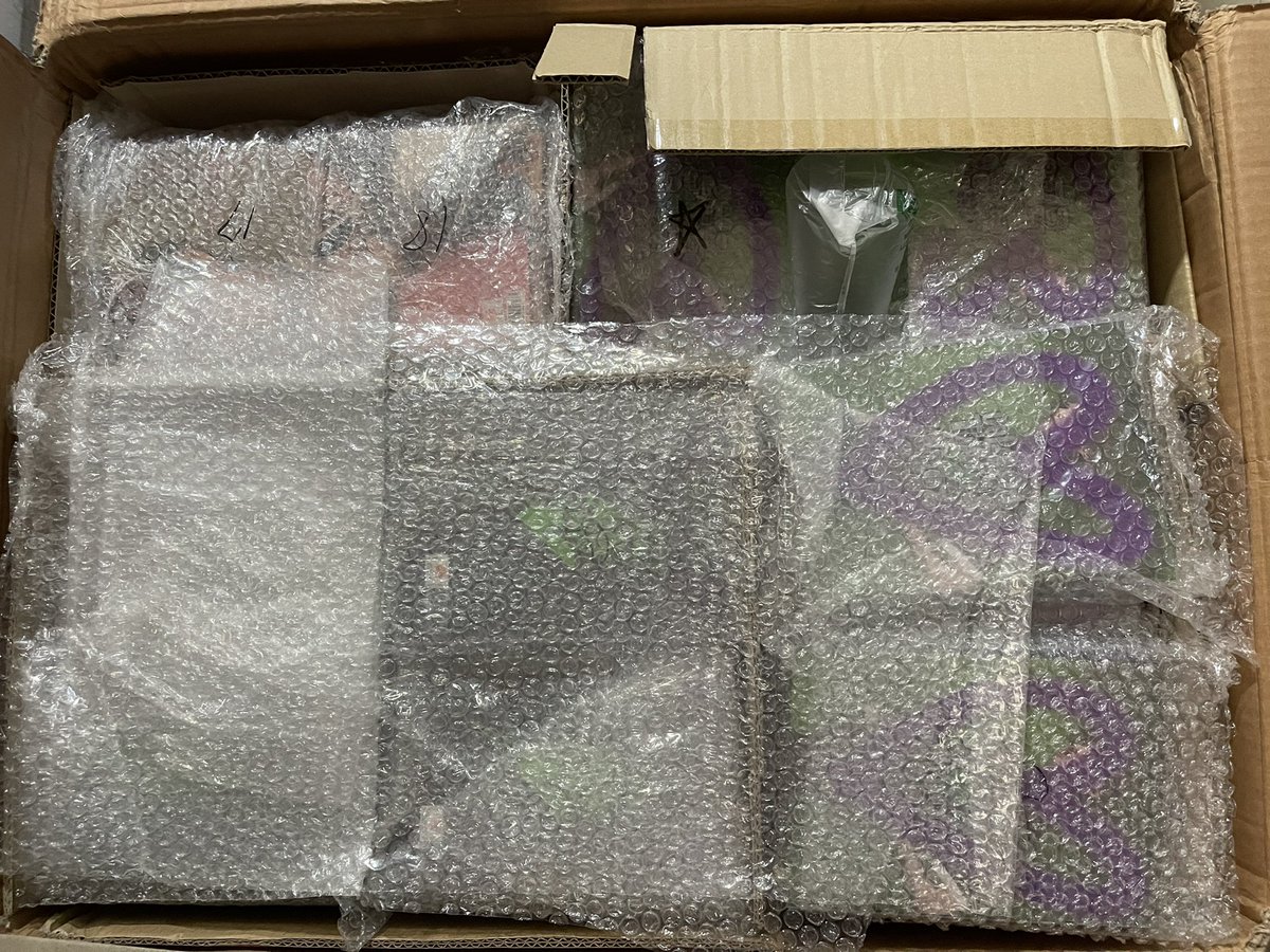 ACKyourservice's tweet photo. 🦊 UPDATE: #ACKupdate #INPLupdate
—WOODZ COLORFUL TRAUMA

Dumating na siya dito sa bahay! Let me sort and pack everything first. I will send the lsf email today or tom. Medyo masama lang pakiramdam ko dahil sa booster. 😭 Wala padin kasi yung ibang freebies and bb wraps ko. 🥲 https://t.co/6bJ68XxGin