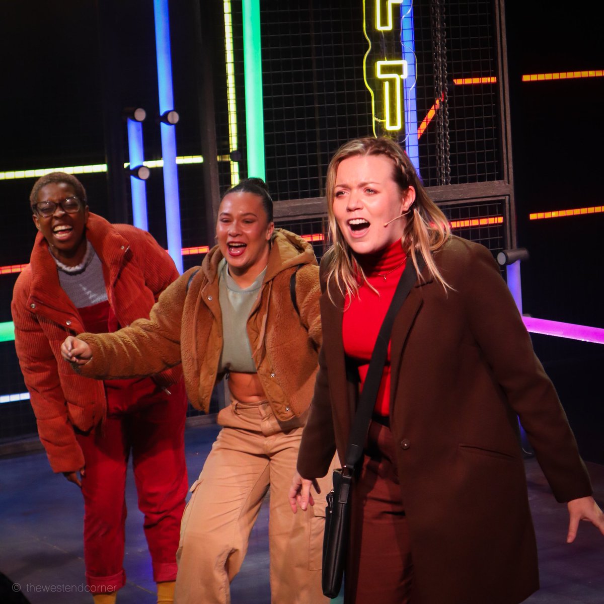 WestEndCorner's tweet photo. The brilliant @ohhkaeli @tamannemorgan @_KhrissieB
π· Canon M50
βπ» Adobe Lightroom
#liftthemusical #theatre #musical #photography @liftmusicalldn @swkplay https://t.co/wedUT20iZ0