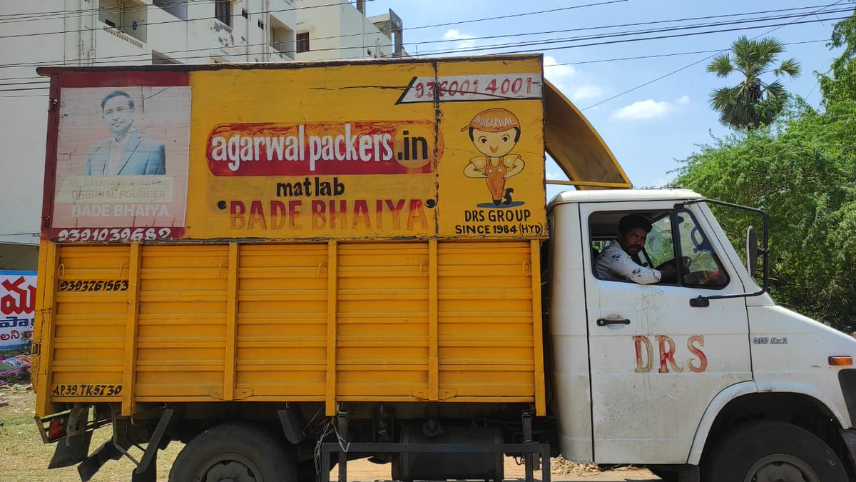 prasanthbattu's tweet photo. @DRSAgarwal they are behaving rude manner, my GC number 4658268. 
In the initial discussion based in my luggage they are promised to send one vehicle which carries entire luggage please see the picture. But they sent small Vehicle which not even carries 50%my luggage. Due to this https://t.co/uqC0ujbJkc