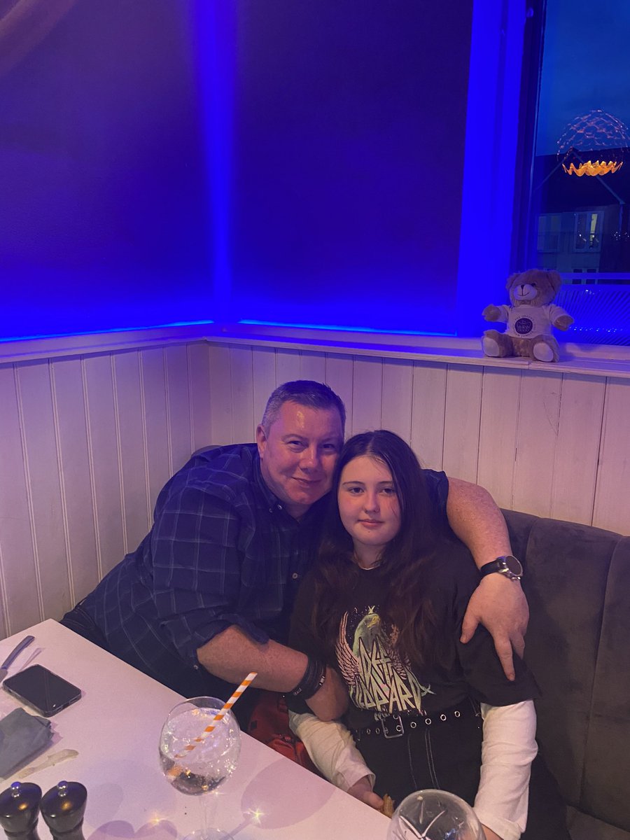 KellyFra78's tweet photo. Wishing @Cymru4Christian the glue to our family a huge happy Father’s Day! Love you always xx https://t.co/9sED6YoQ2b