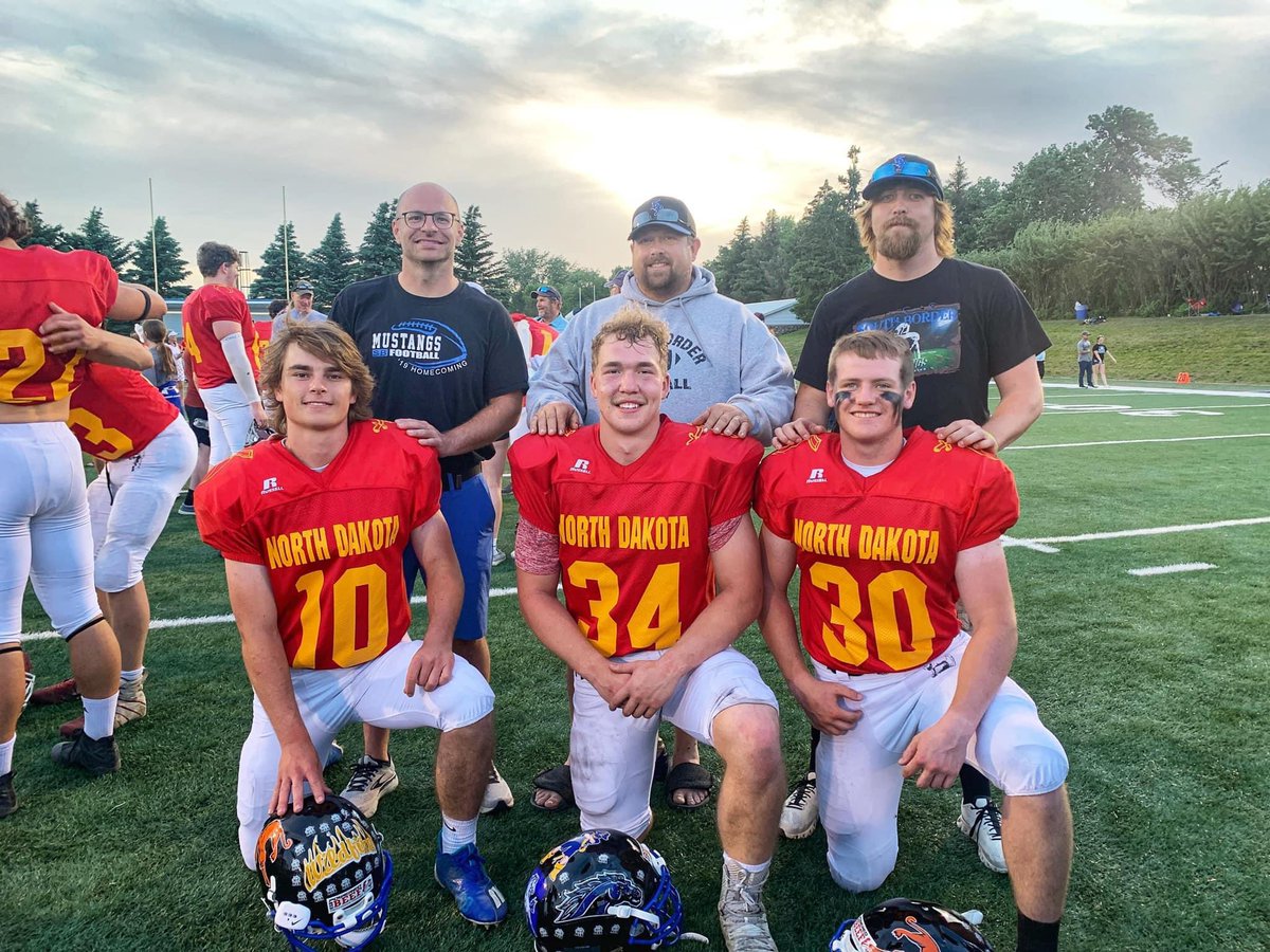That’s all she wrote for these 3 guys. Couldn’t be more proud of the way they represented our program. Going to miss them next year, but these 3 will forever know they helped turn the ship around for South Border Football!! Now on to the important part of life.