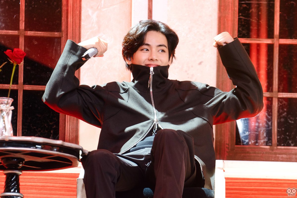 12Code_B's tweet photo. 어뜨캐 너무너무 예뻐 으아앙 
귀여워 이 만두찐빵동글행복호랑이 ㅠㅠ https://t.co/2Do7HrDI33
