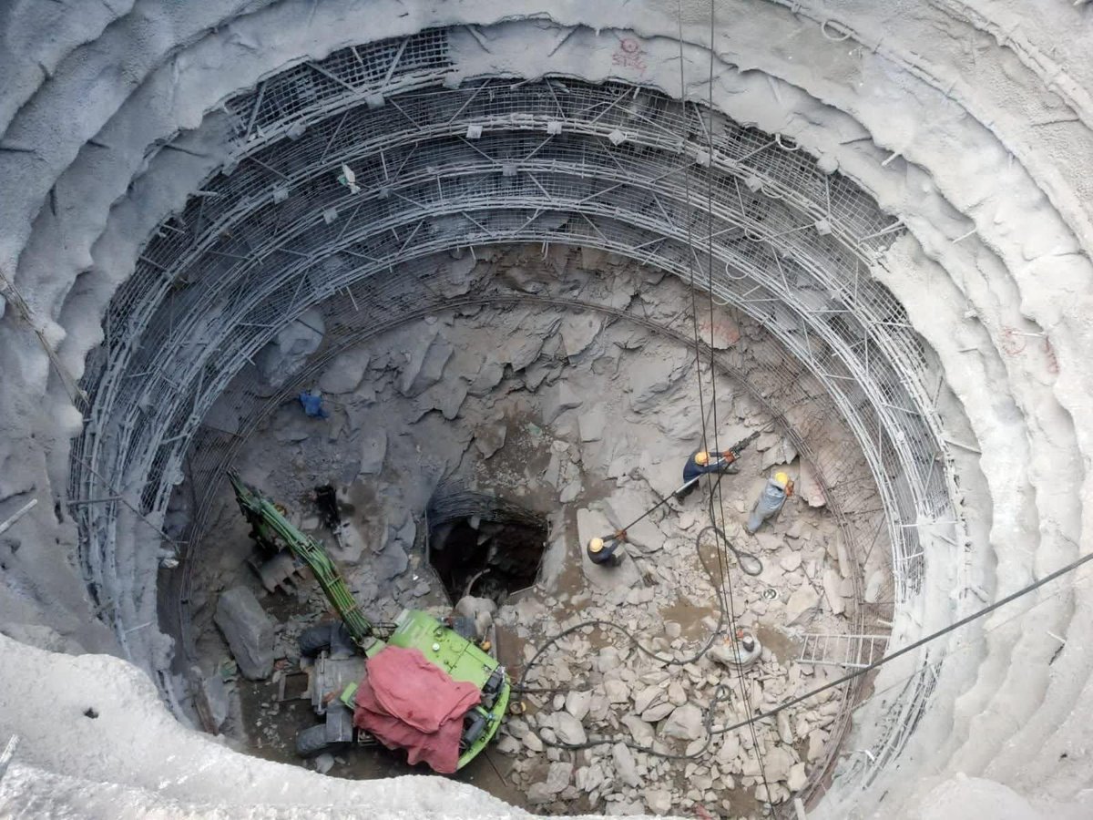 Gwadar_Pro's tweet photo. Excavation of pilot hole (2.5m dia) in Surge tank at 48 MW Jaggran-II Hydropower Project completed today.
#Jagran2 #JagranHPP #Tunnel #Underground #SurgeTank #Shafts #hydropower #AJK #Pakistan https://t.co/b0L3TBrYHa