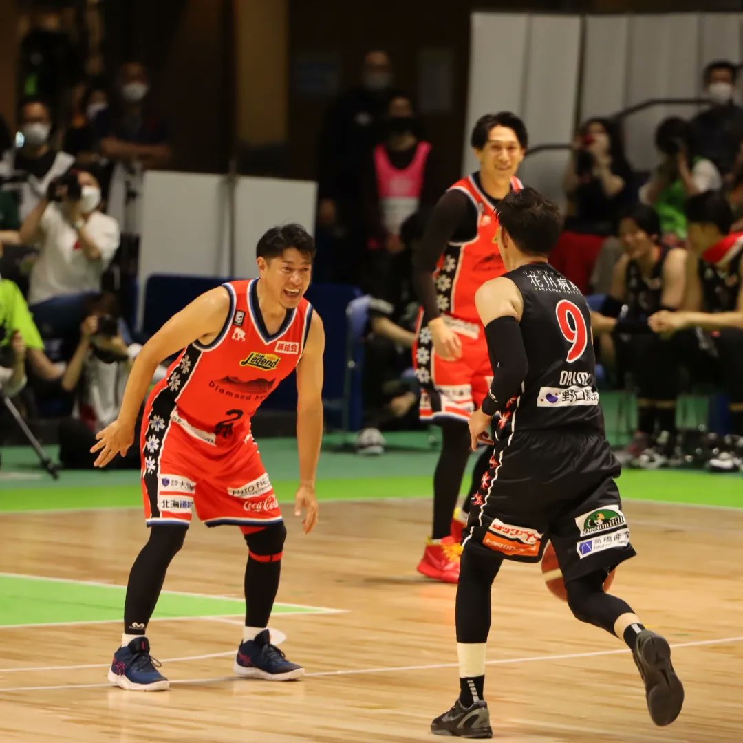 sakunao_photo's tweet photo. 2022/6/18
折茂武彦引退試合 TAKEHIKO ORIMO FINAL GAME

@orimo9
@levangakousiki

折茂代表と佐古HCのマッチアップ
2人とも楽しそうだな😊

#レバンガ北海道 #レバンガ #折茂武彦 #折茂武彦引退試合 #le9end #佐古賢一 #bリーグ #bleague https://t.co/b7FcNDv1Vx