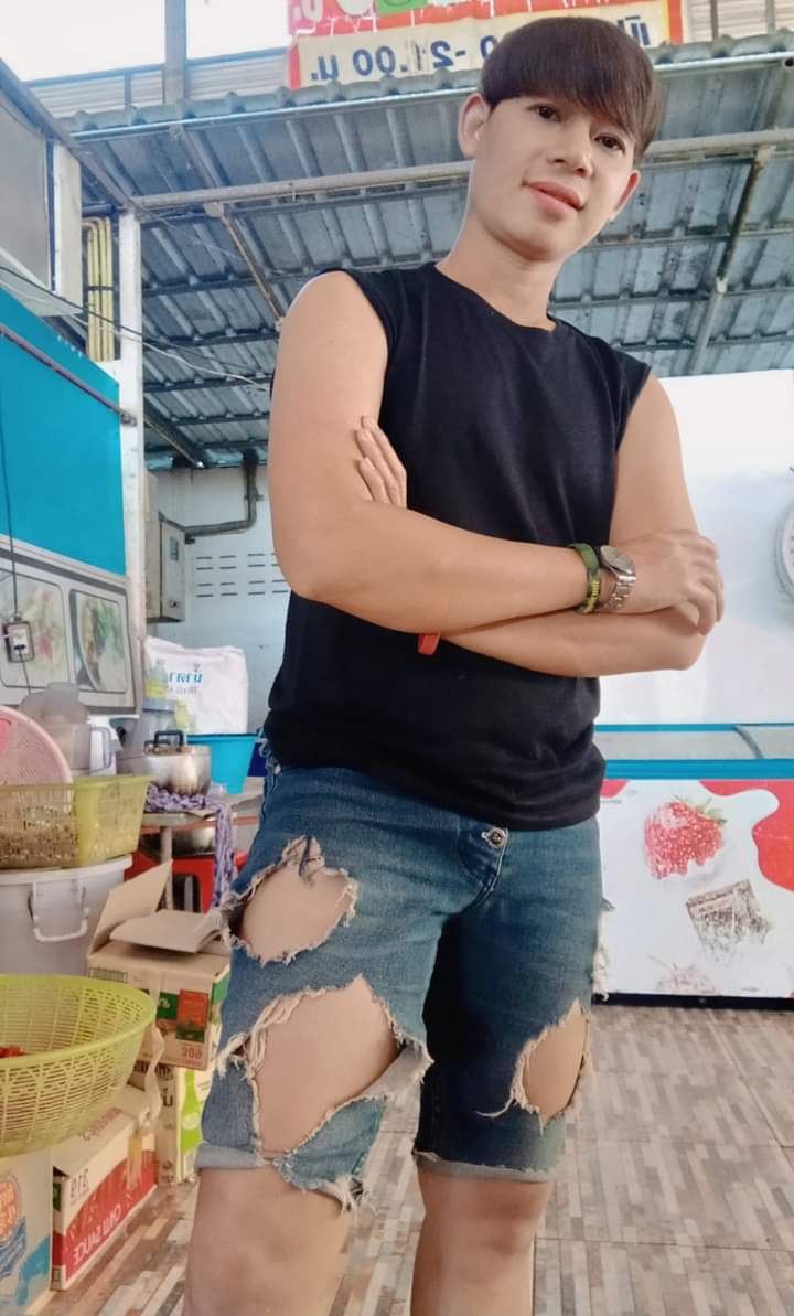 susaratt1's tweet photo. ချစ်ရင်အသဲလေးပေခဲ့အုန်😁😁😘😘 https://t.co/7cIRFfocFx