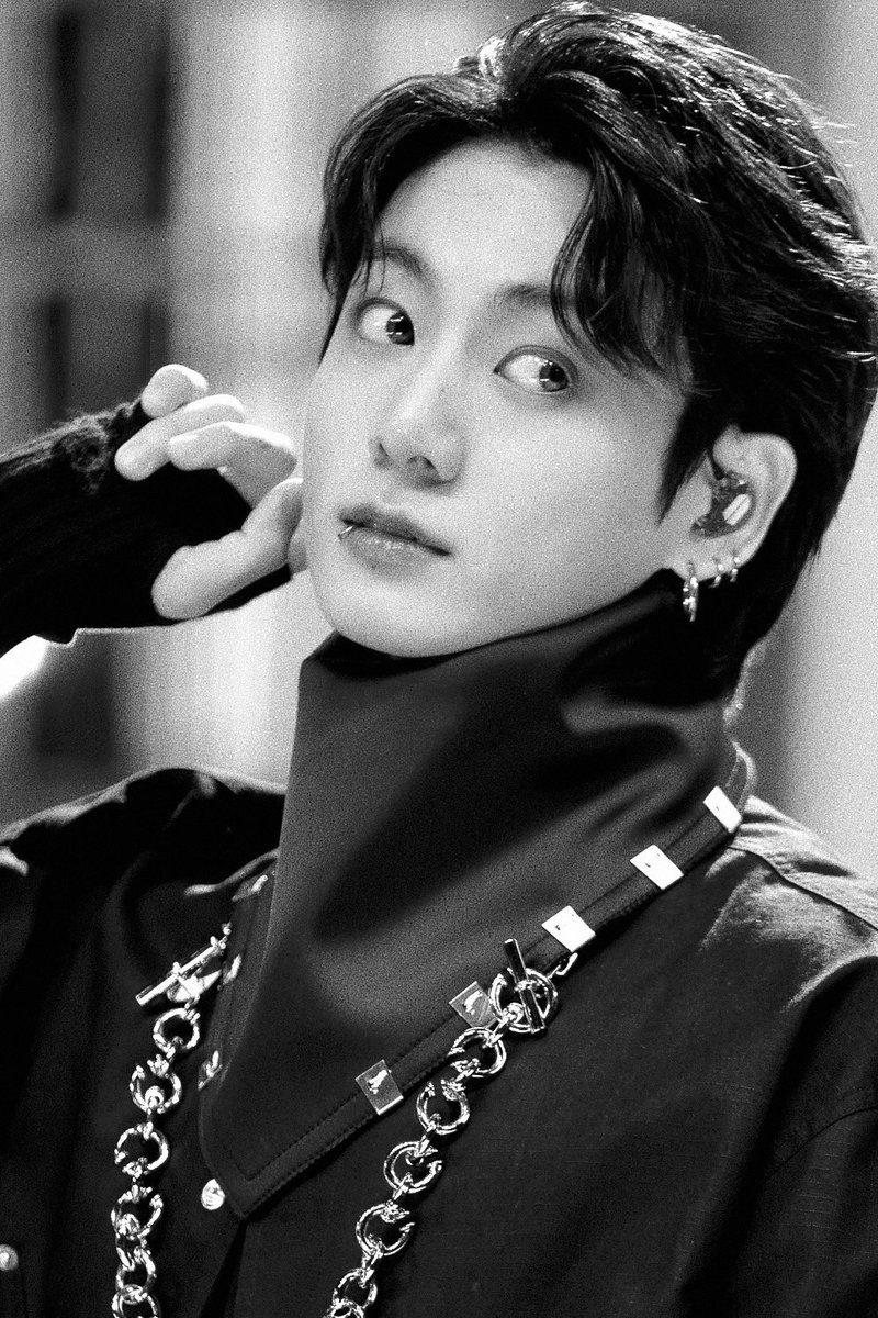 9596filter's tweet photo. #JK https://t.co/zYN0pf7BVG