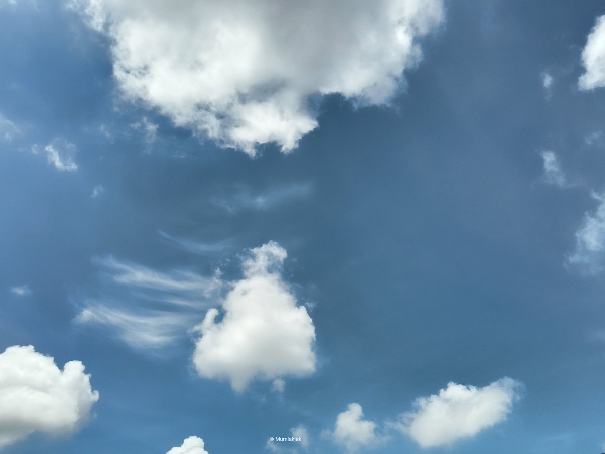 mumlaklak's tweet image. " ส่วนประกอบสำคัญของความสุข คือความสบายใจ "
______________________________✨
#มุมเล็กๆ #ชีวิตคิดบวก #พลังบวก 
#คําคมชีวิต #คําคมความรู้สึก #คําคม 
#แคปชั่น #แคปชั่นน่ารัก #ท้องฟ้า 
#ท้องฟ้ากับความรู้สึก