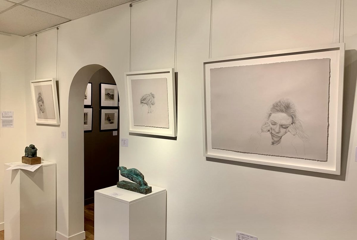 Last week of "Drawing", closes Sunday 26 June. Open today 12-4pm.

Interesting variety of drawing on show including these 3 sensitive portraits by #AngelaRepping.

Solitude
Still
Stillness

#drawing #portrait
