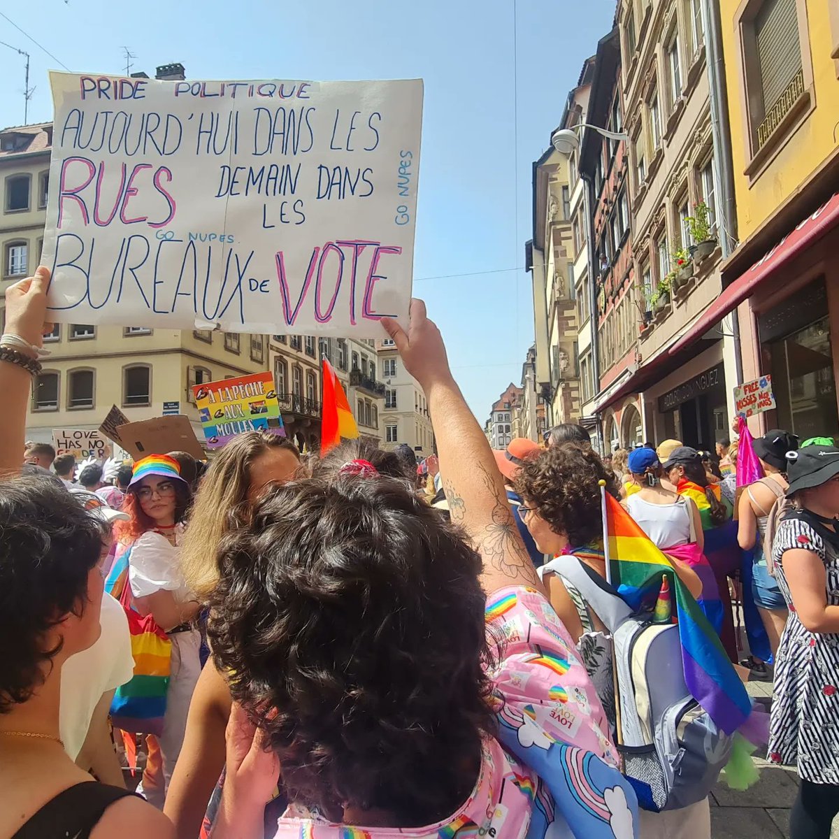 myrlucas97's tweet photo. Pride de Strasbourg 2022. 

ET AUJOURDHUI ON VAS VOTER NUPES MERCI ! https://t.co/N7LyWDYqd2