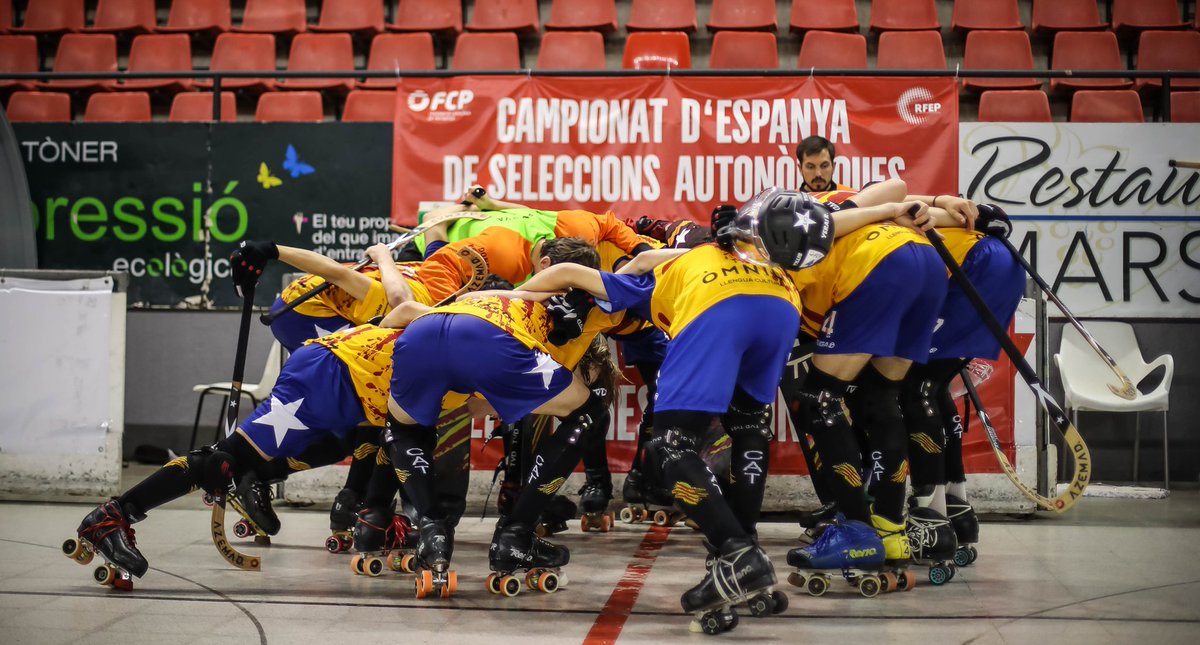 FCPatinatge's tweet photo. 👋 BON DIA! Avui juguem dues finals contra @FGPatinaxe🙌🏼🏆.

⚔ Selecció Catalana Infantil - Galícia
⏰ 12:15h
📍 Lloret de Mar
📺 Youtube @fiteltelevision

⚔ Selecció Catalana Fem15 - Galícia
⏰ 13:30h
📍 Maçanet de la Selva
📺 @esportplustv

🙌🏼 #RodemEndavant #SeleccióCatalana https://t.co/iJHWQaTJM1