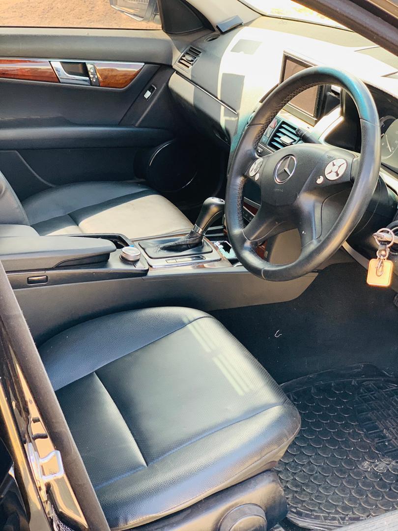 Sh3ltz's tweet image. Mercedes-Benz C200 Kompressor 
Price: $9000
Super Clean

WhatsApp:wa.me/263773830554 And please RT. A client might be on your TL