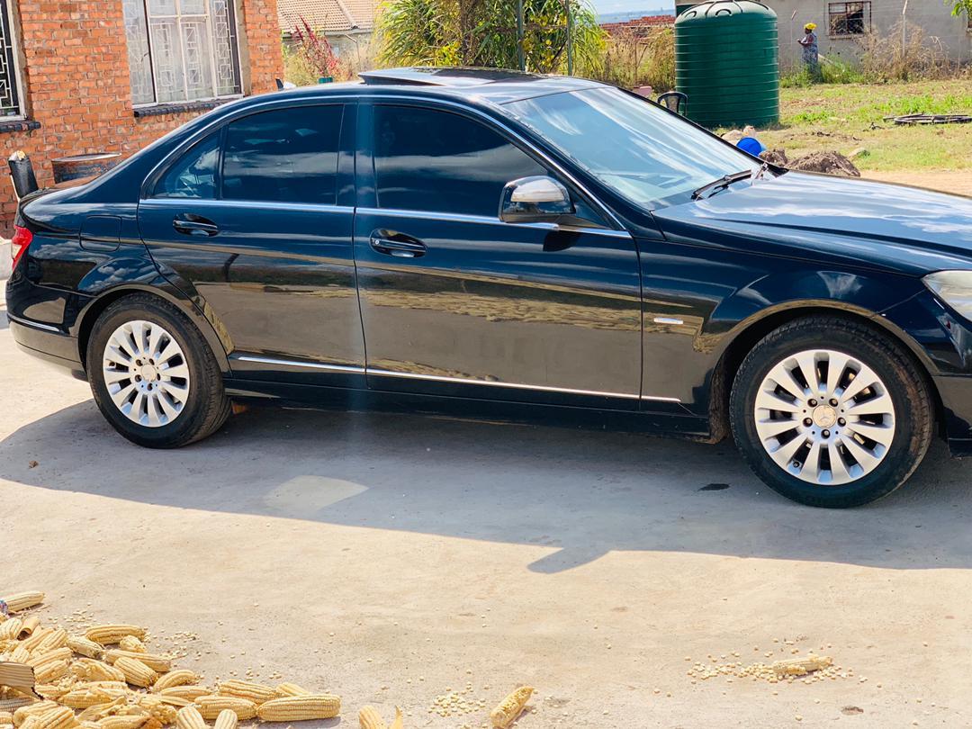 Sh3ltz's tweet image. Mercedes-Benz C200 Kompressor 
Price: $9000
Super Clean

WhatsApp:wa.me/263773830554 And please RT. A client might be on your TL