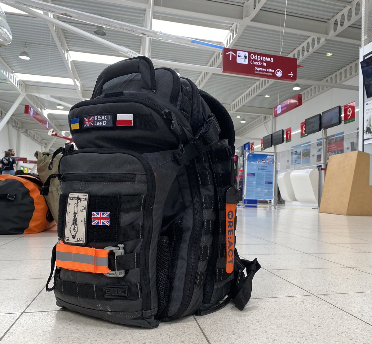 Westcountry_Boy's tweet photo. Airport life βοΈ.
Besides your @SinEatersGuild π patch and @kittags π· tag, what are your essentials for your airplane carry onβ¦.
#Travel #airport #airplane #international #disasterresponder https://t.co/4UycG8kcv2