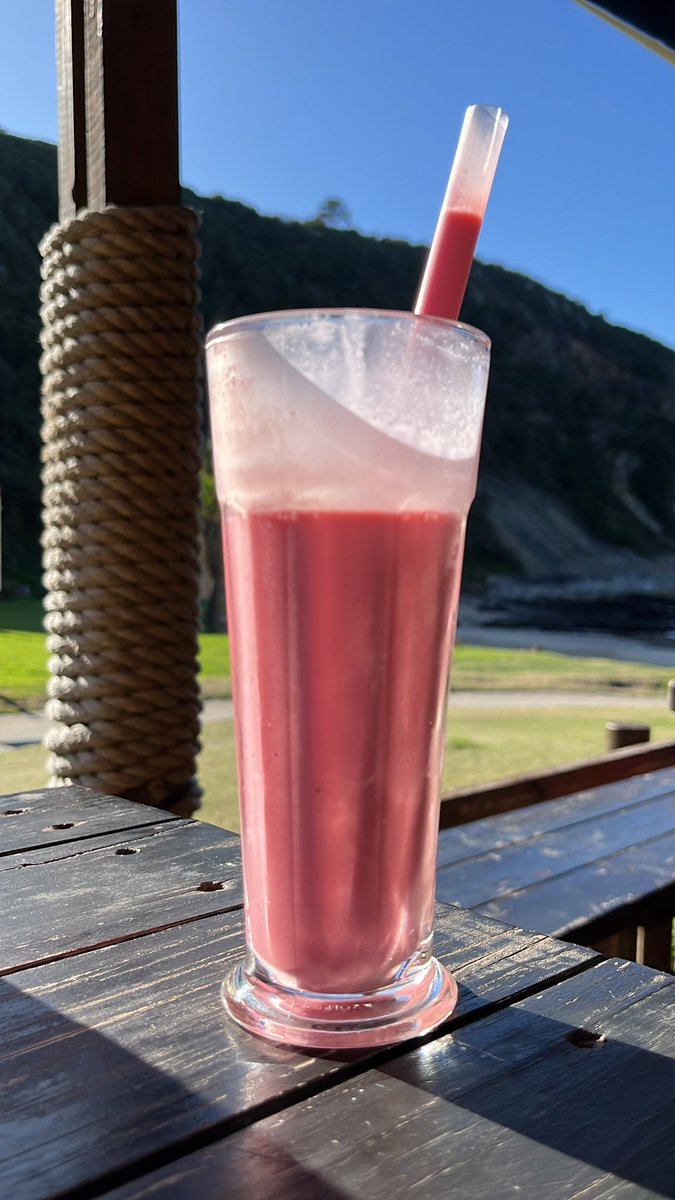 The best #MilkShake in the world! You have to try it at #vikkisatthebeach. Thanks #vicbay. #plakkieclassic