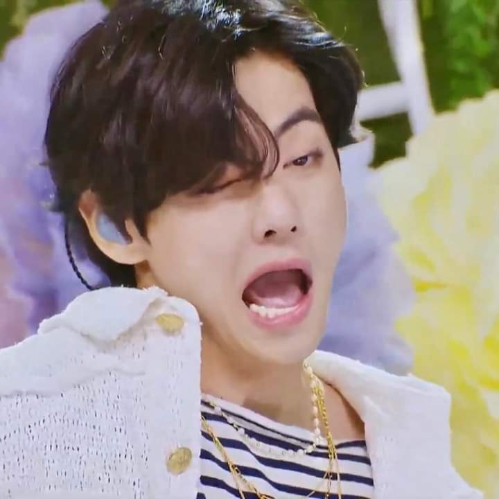 JiminSnuggleToy's tweet image. BTS 7 Ending Fairies at SBS Inkigayo 😊