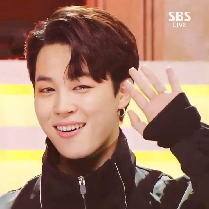 JiminSnuggleToy's tweet image. BTS 7 Ending Fairies at SBS Inkigayo 😊