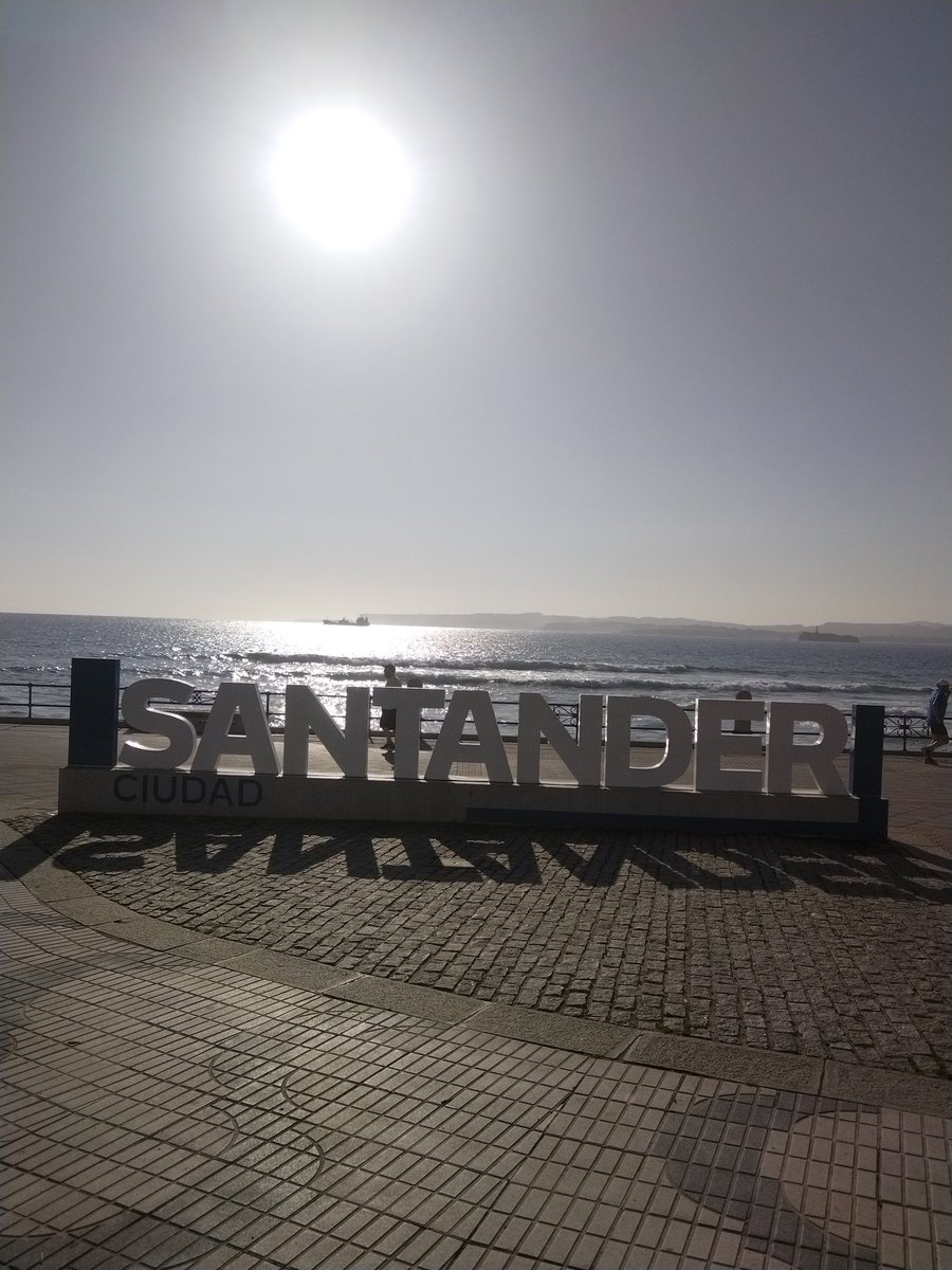davidcantarero's tweet photo. #foreverrunners 2022 Beautiful Santander. Summer is coming @JLorenzoGuerra @davidcantarero still running https://t.co/A895NymJlQ