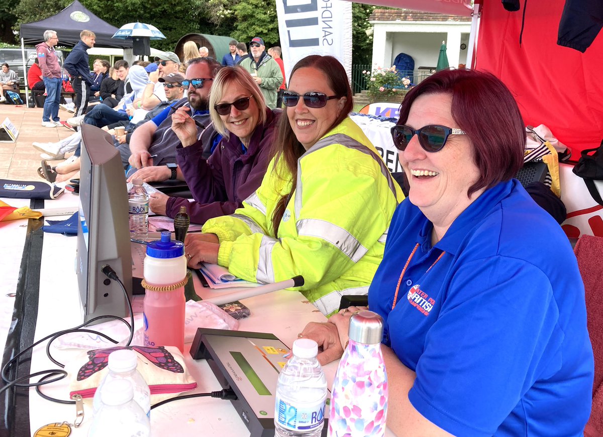 ENGWaterPolo's tweet image. The sun is shining and we’re off! 

Finals day at the 2022 @BritishWPC Champs has started with the women’s 5th-6th position play-off plus much more to come finishing with the Gold medal matches at 2:30 &amp;amp; 3:45pm.

All the results from @lidocheltenham here &amp;gt; waterpoloengland.org/events/2022-br…